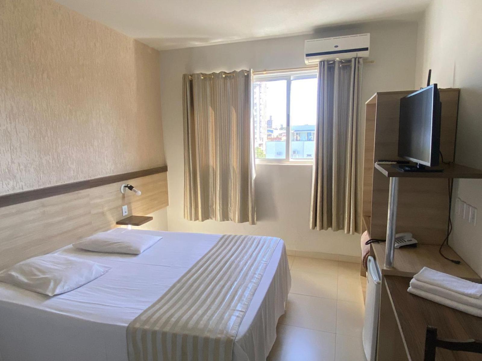 פוז דו איגואסו Moura Palace Hotel מראה חיצוני תמונה