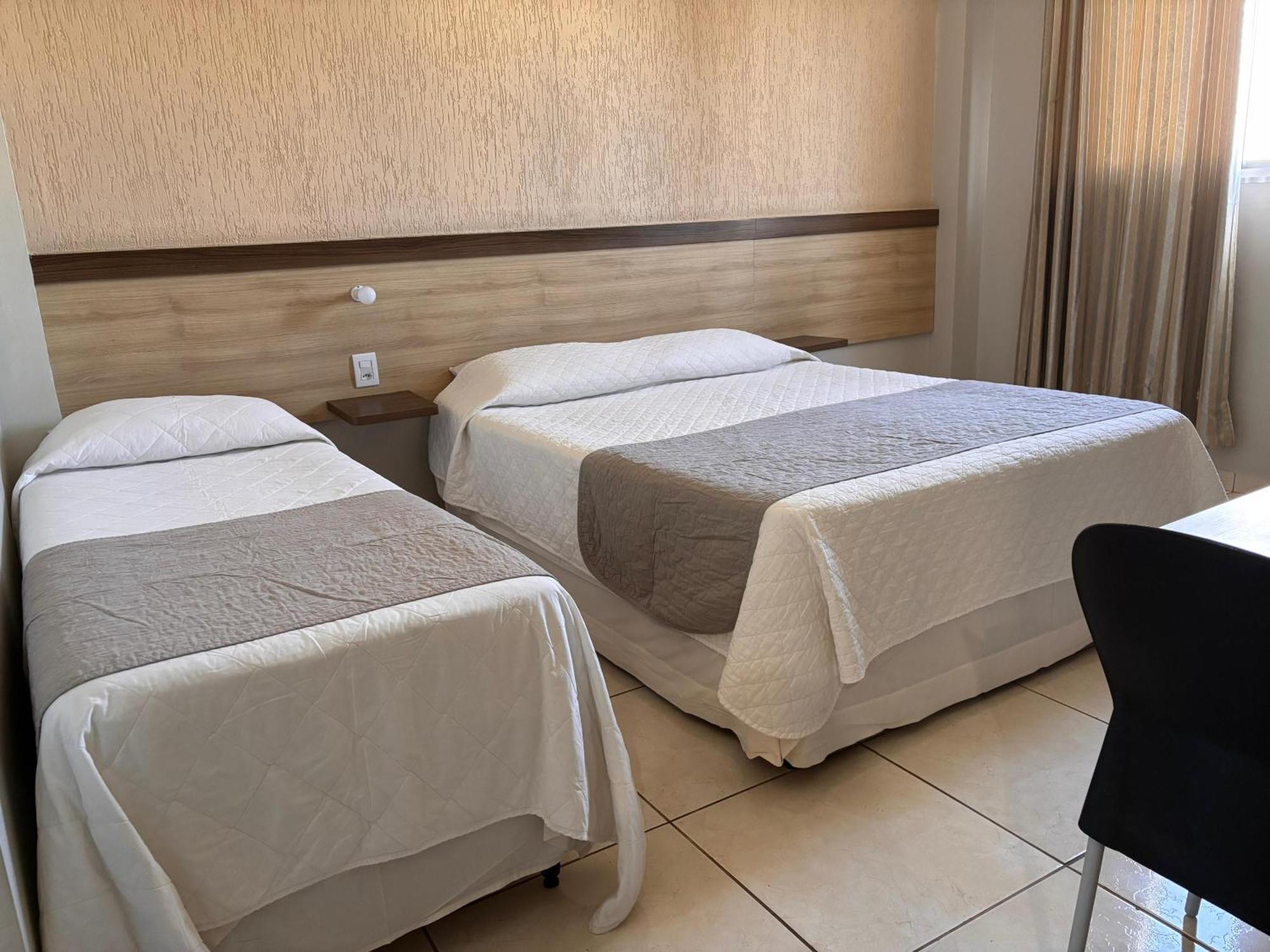 פוז דו איגואסו Moura Palace Hotel מראה חיצוני תמונה