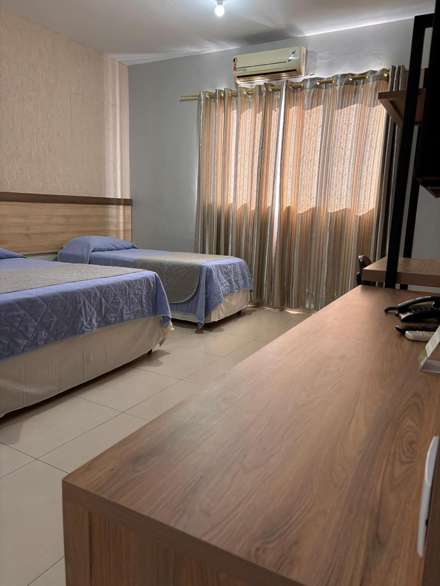 פוז דו איגואסו Moura Palace Hotel מראה חיצוני תמונה