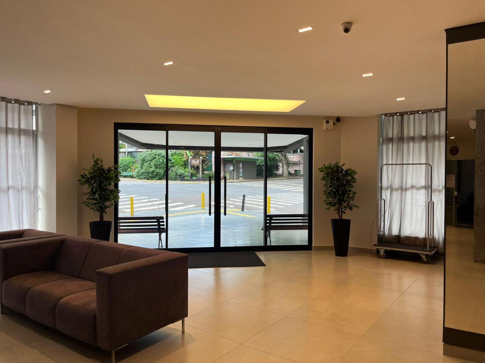פוז דו איגואסו Moura Palace Hotel מראה חיצוני תמונה